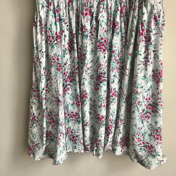 LC Lauren Conrad / Purple & White Floral Dress - Picture 4 of 10